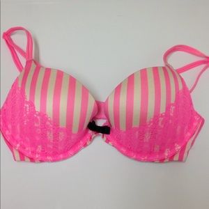 Victoria's Secret VERY SEXY push-up bra